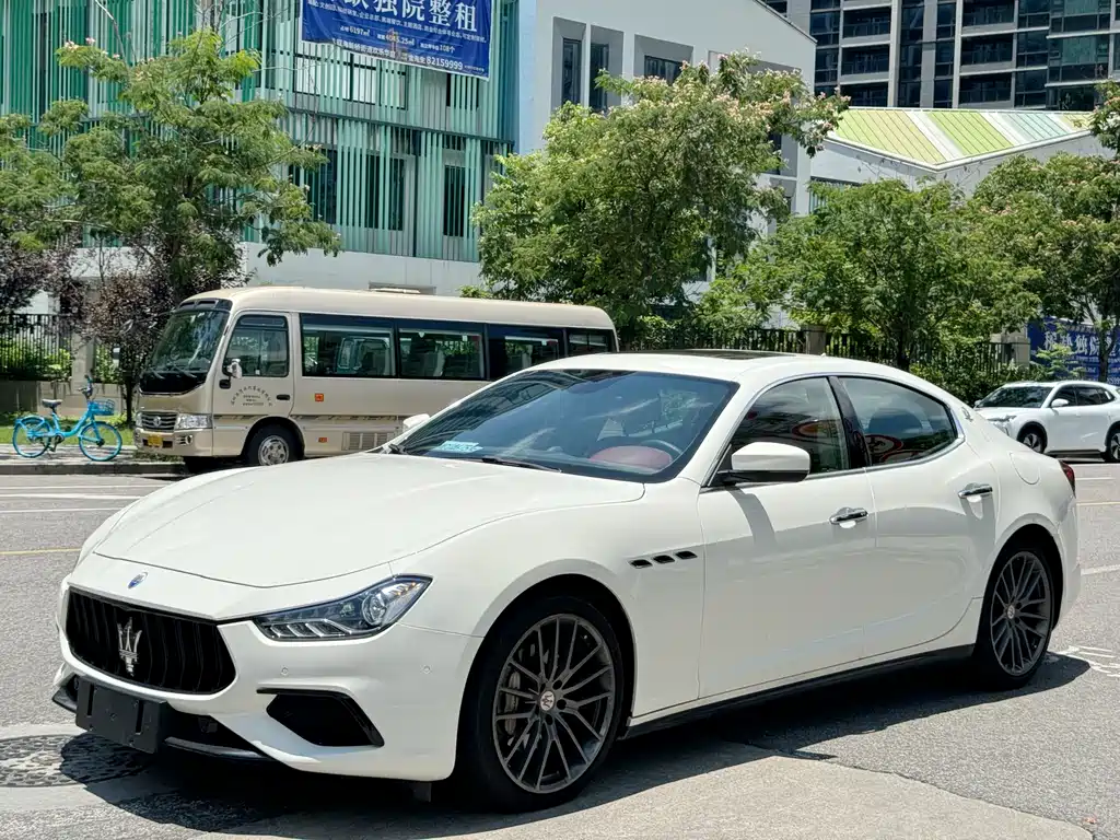 Ghibli 2019 3.0 T Standard Edition Euro V