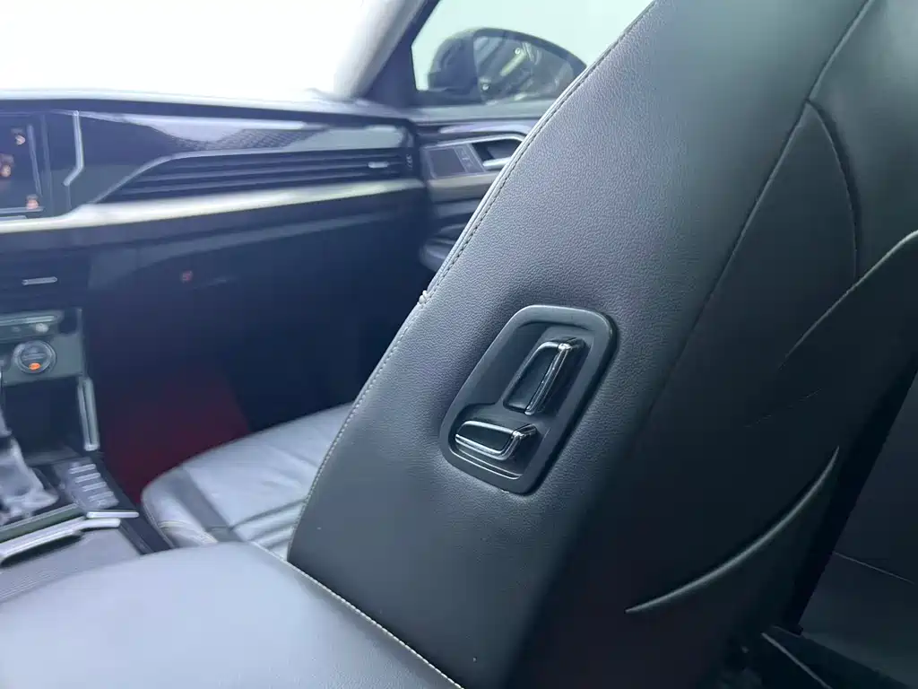 Passat 2019 330 TSI Elite Edition National VI