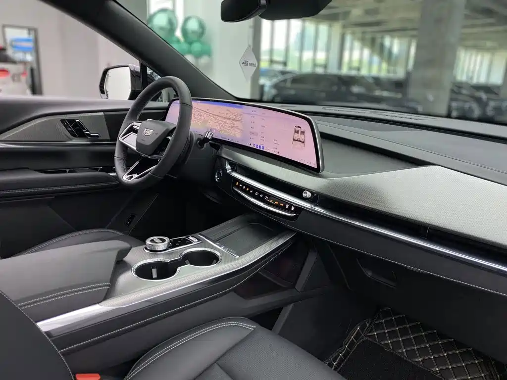 Cadillac XT5 2025 2.0T Luxury Edition