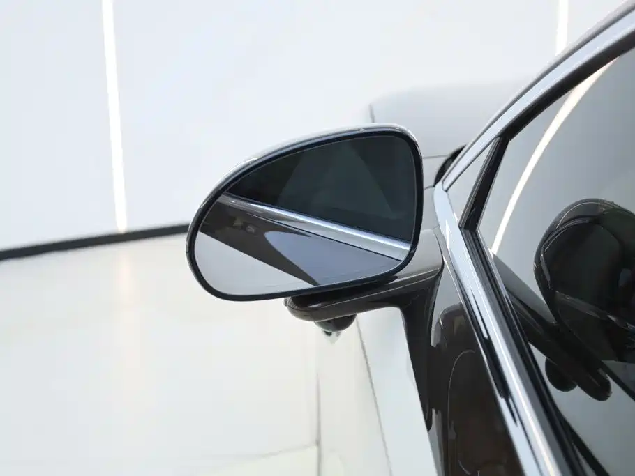 尊界S800 2025 Edition Range-Extended Starlight Executive Version 4-Seater (192-line LiDAR)