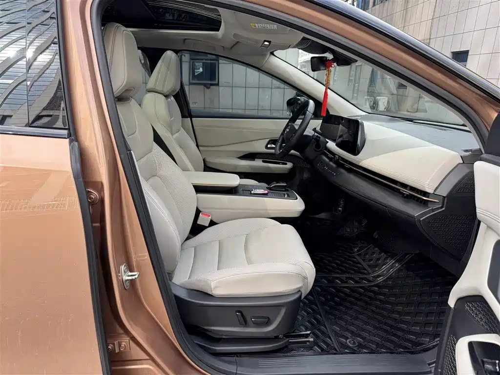 ARIYA 2022 Two-Wheel Drive Long Range Top Trim Edition