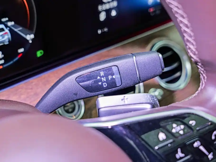 Mercedes-Benz E-Class 2023 E 260 L