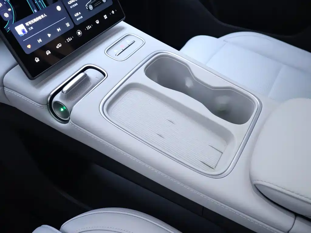 NIO ES6 2024 Model 75kWh