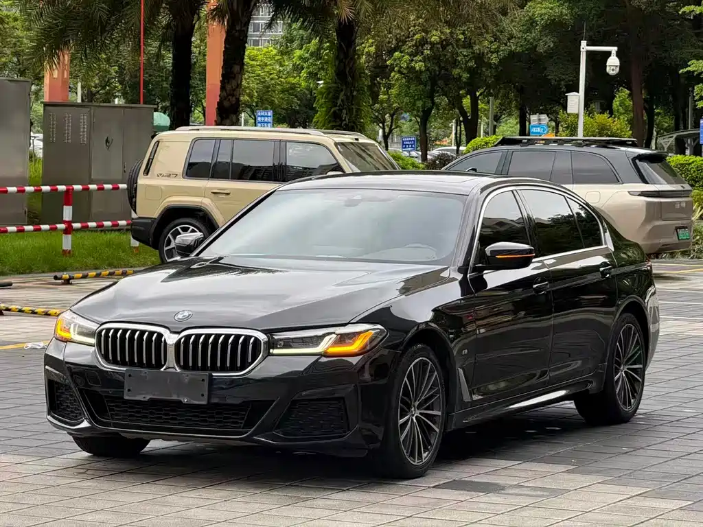 BMW 5 Series 2022 530Li Leading Edition M Sport Package