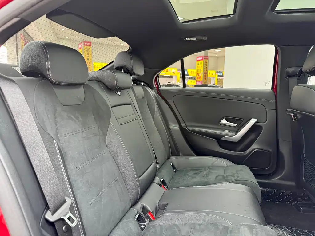 Mercedes-Benz A 200 L Sport Sedan Fashion Edition 2022 Facelift