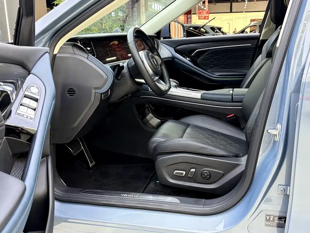 FREE 2021 4x4 Standard Range Exclusive Luxury Package