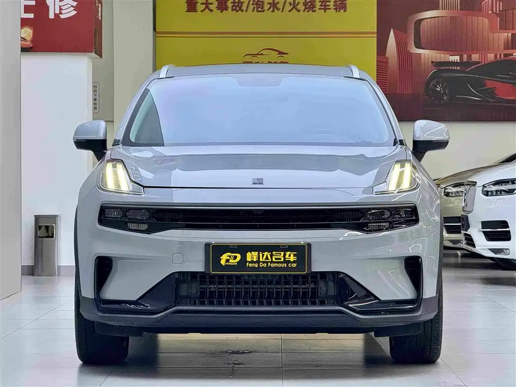 LEON 06 EM-P 2023 1.5T Remix PHEV Pro