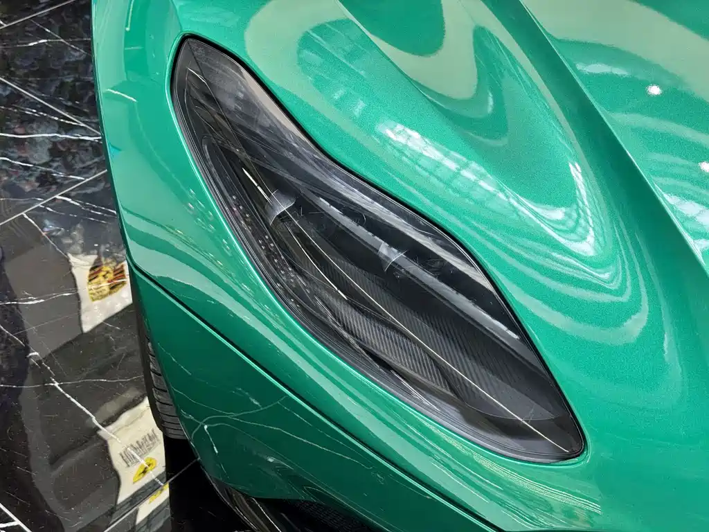 Aston Martin DB11 2019 Model 4.0T V8 Coupe