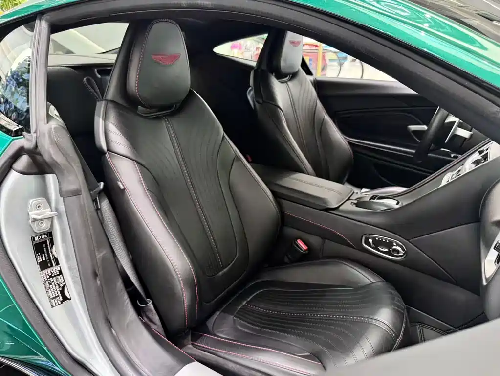 Aston Martin DB11 2019 Model 4.0T V8 Coupe