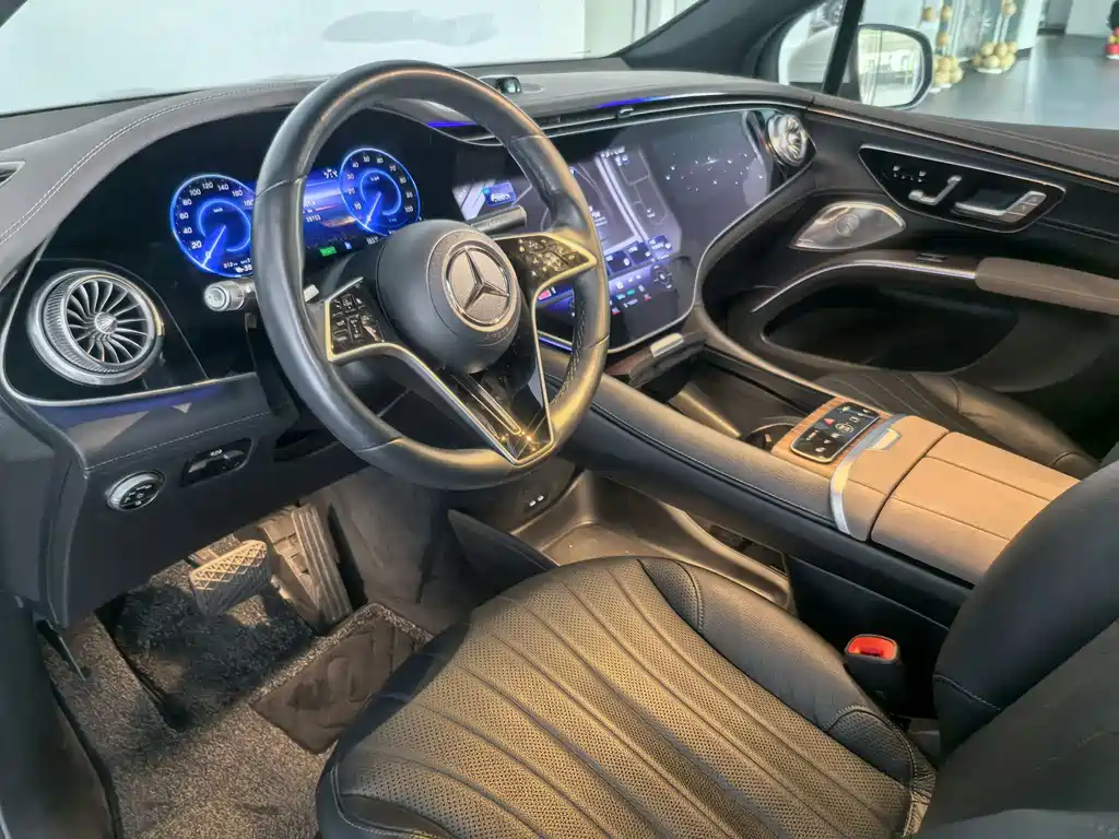 EQS SUV 2023 450 4MATIC Pioneer Edition