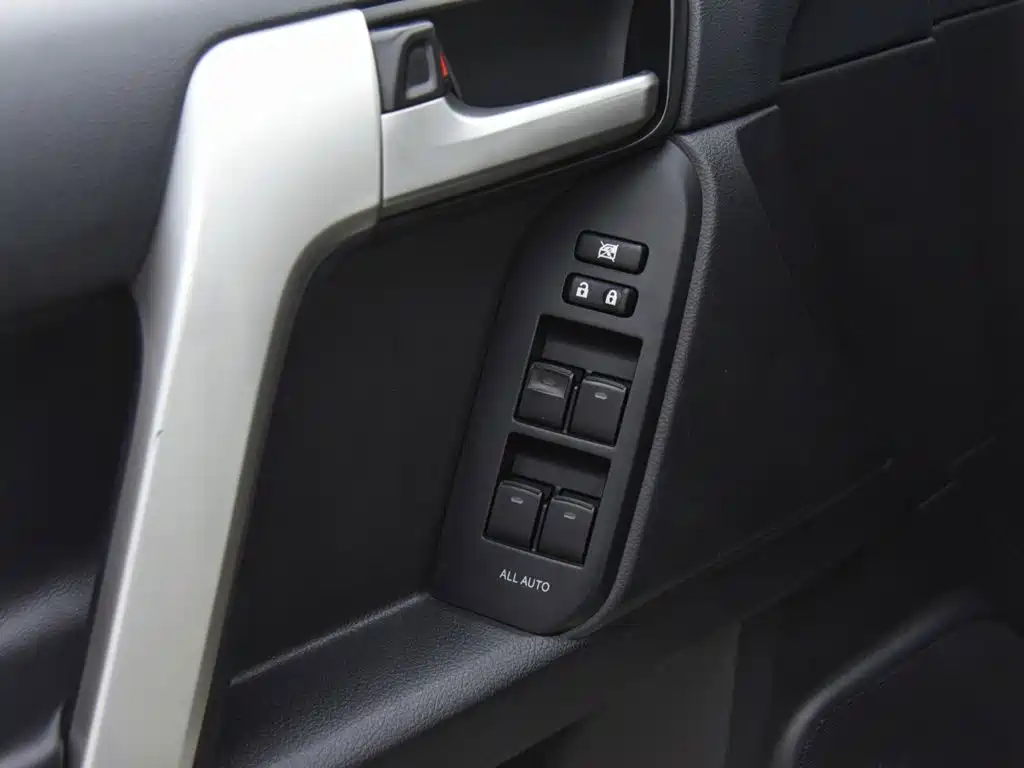Prado 2018 3.5L Automatic TX-L NAVI