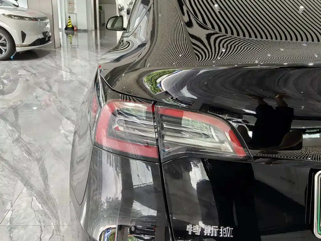 Model Y 2023 Rear-Wheel Drive Edition