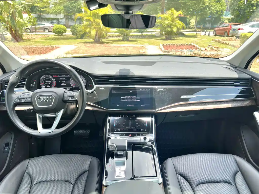 Audi Q7 2023 45 TFSI quattro S line Sport Edition