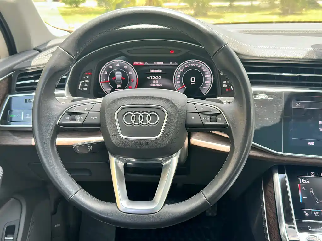 Audi Q7 2023 45 TFSI quattro S line Sport Edition