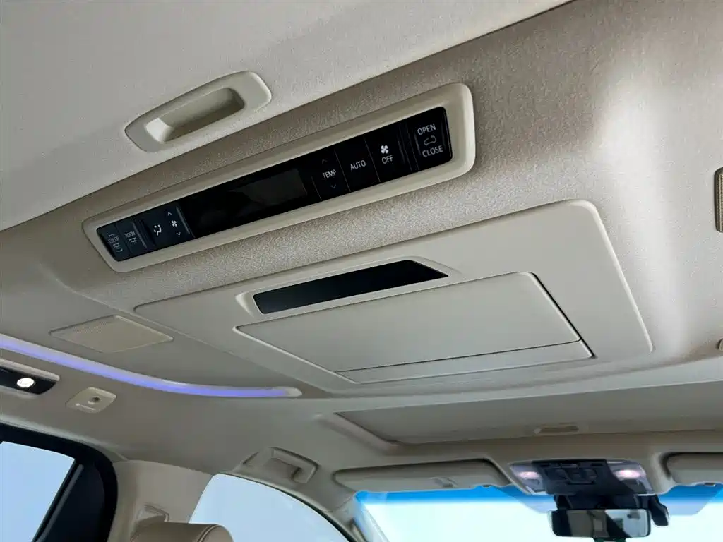 Alphard 2021款 Hybrid 2.5L Luxury Edition