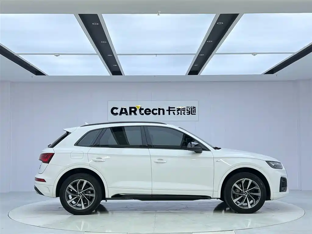Audi Q5L 2023 40T Premium Dynamic Edition