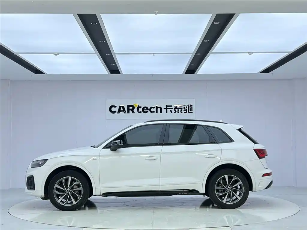 Audi Q5L 2023 40T Premium Dynamic Edition