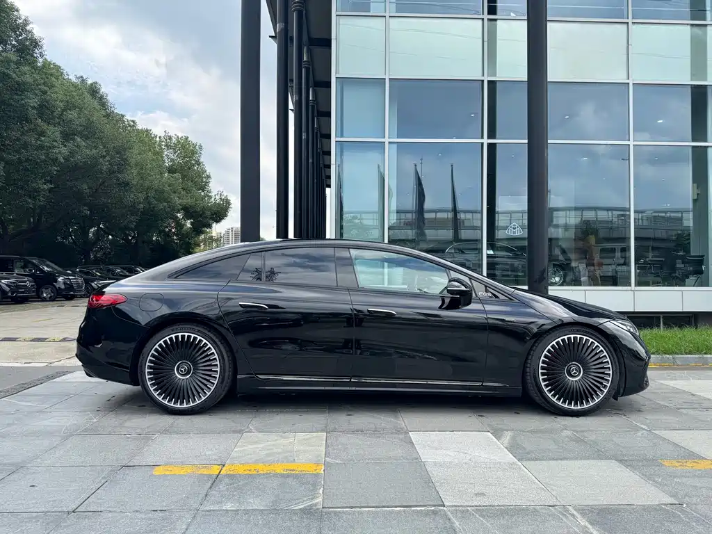 AMG EQS 53 4MATIC+