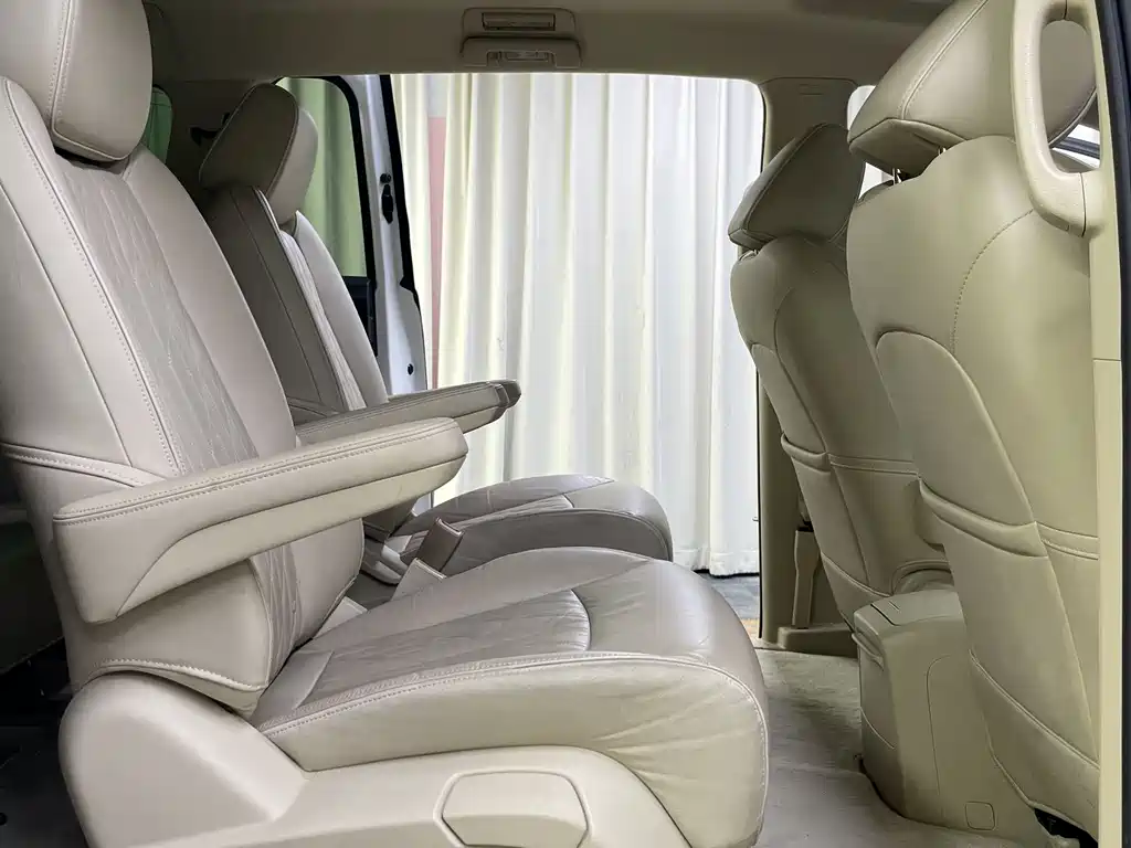 Buick GL8 2023 Luxury Edition