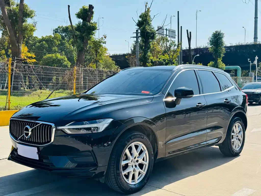 Volvo XC60 2019 T5 AWD Momentum Edition Euro VI