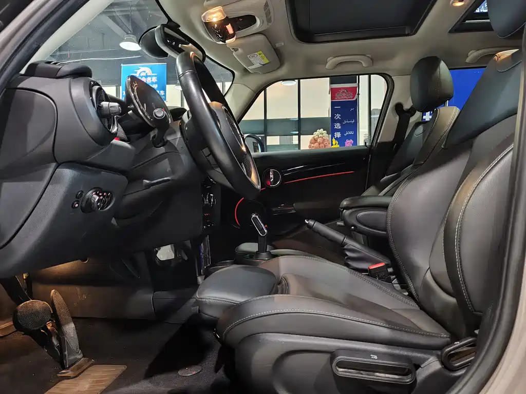 2022 MINI Cooper Artist 5-Door Edition