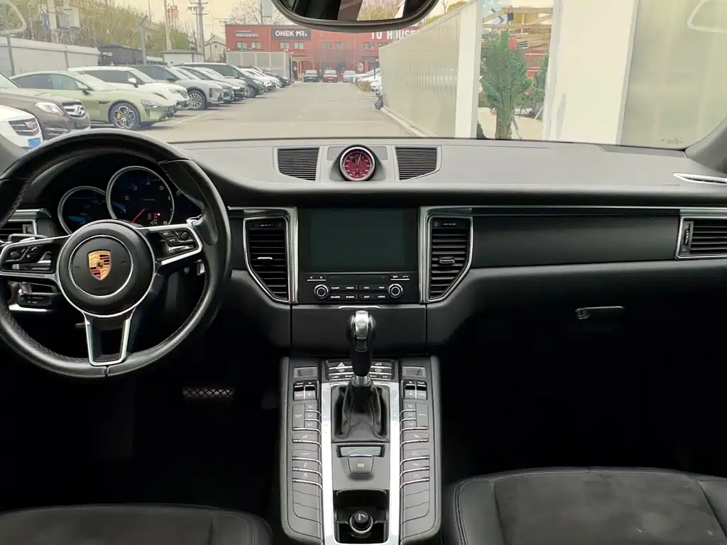 Macan 2018 2.0T