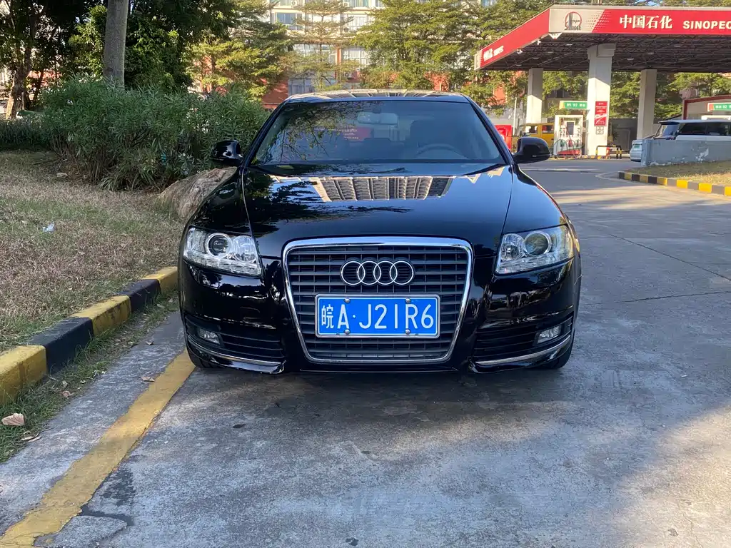 Audi A6L 2010 model 2.0 TFSI automatic standard edition