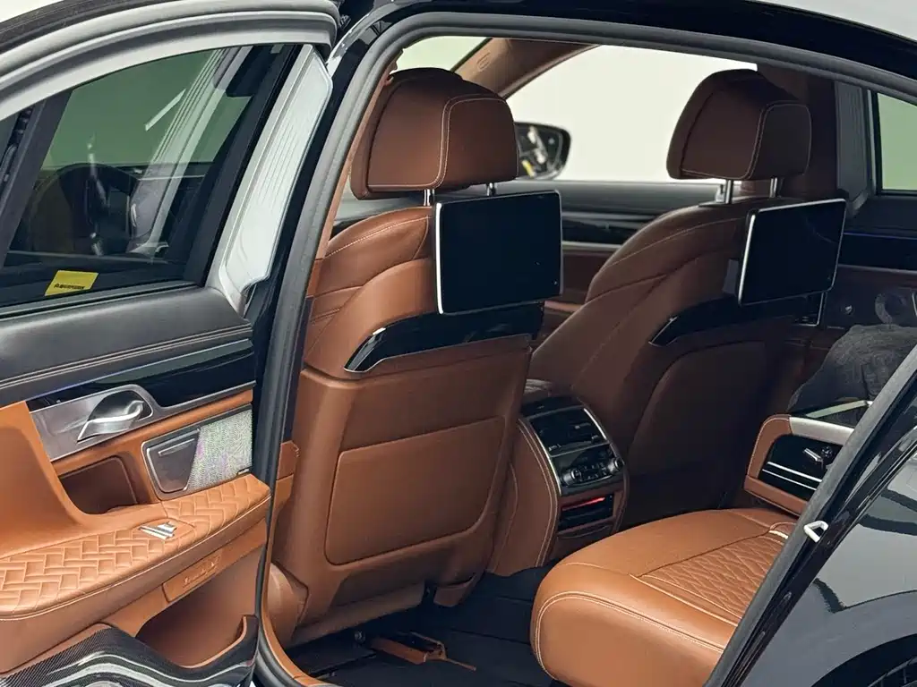 BMW 7 Series 2019 750Li xDrive V8 Luxury Package