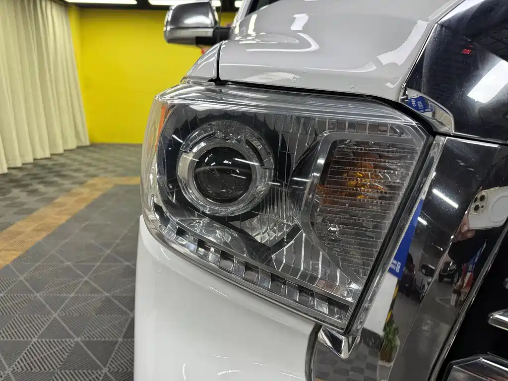 Tundra 2014 model 5.7L TRD Pro