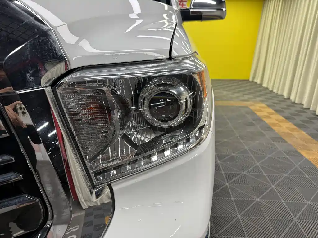 Tundra 2014 model 5.7L TRD Pro