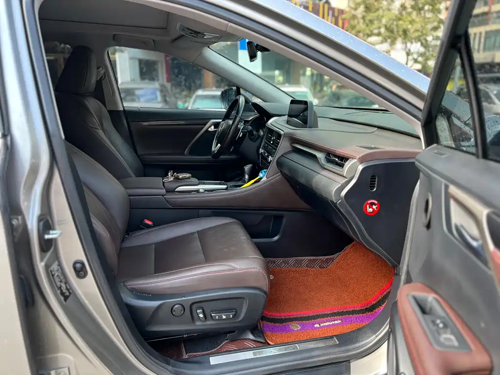 Lexus RX 2020 Facelift 300 4WD Elegant Edition