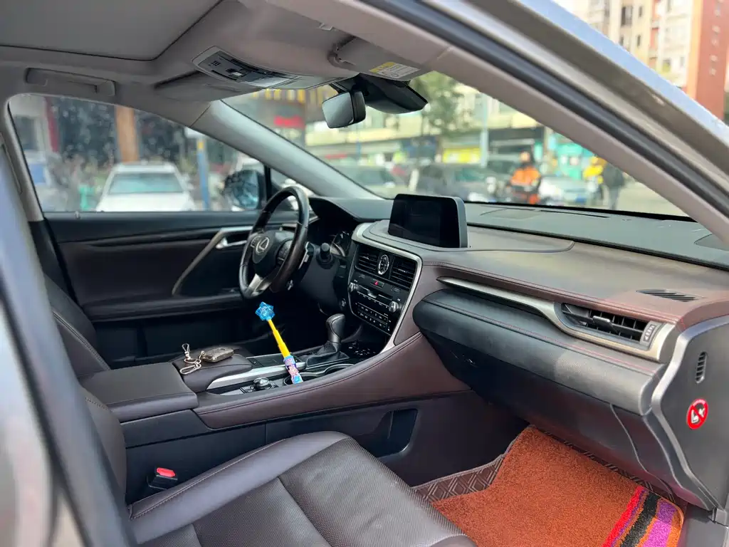 Lexus RX 2020 Facelift 300 4WD Elegant Edition