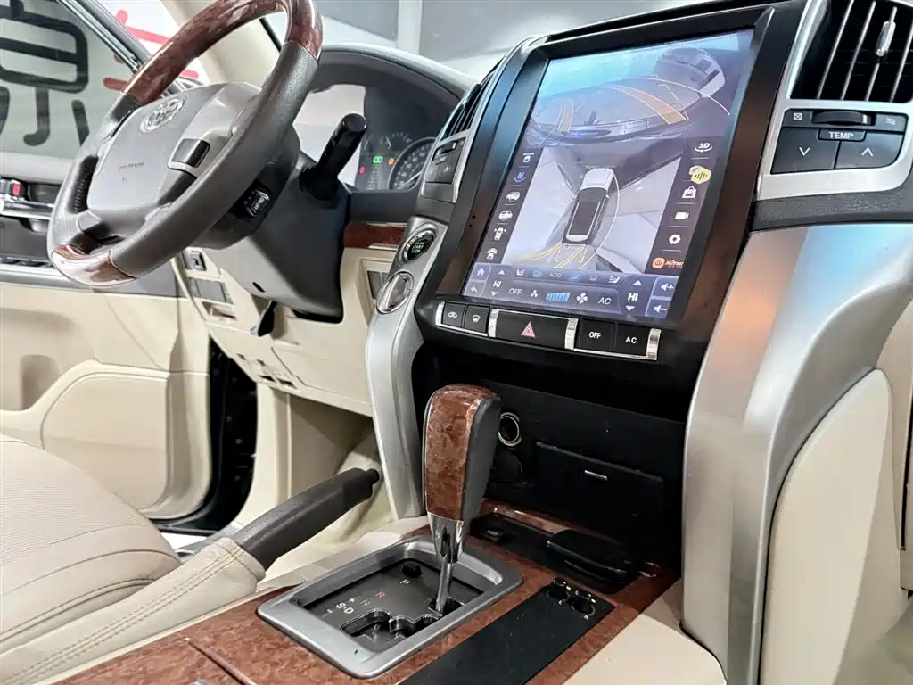 Land Cruiser 2012 4.0L Automatic GX-R