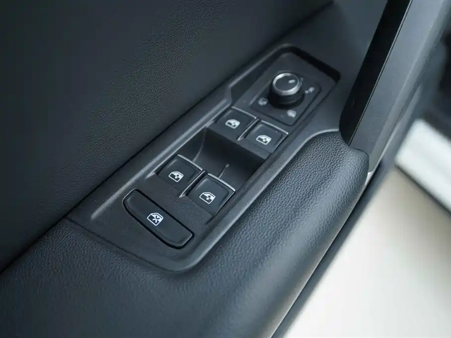 Tayron 2020 330TSI Two Drive Luxury Smart Connect Edition
