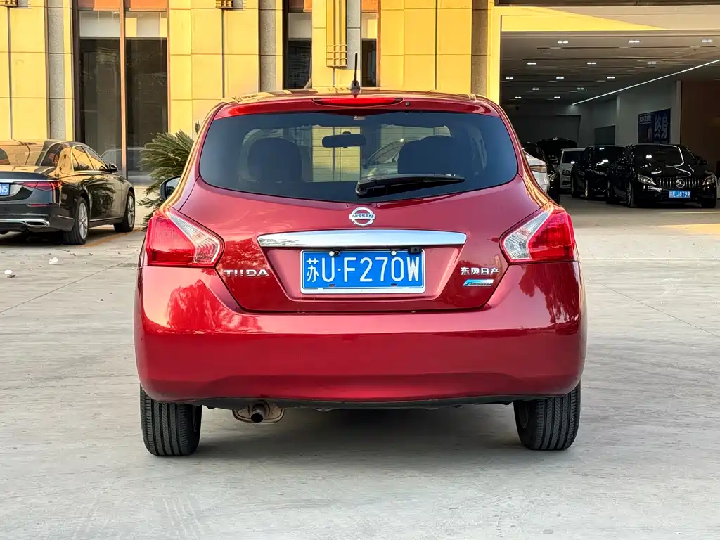 TIIDA 2014 1.6L CVT Comfort Edition