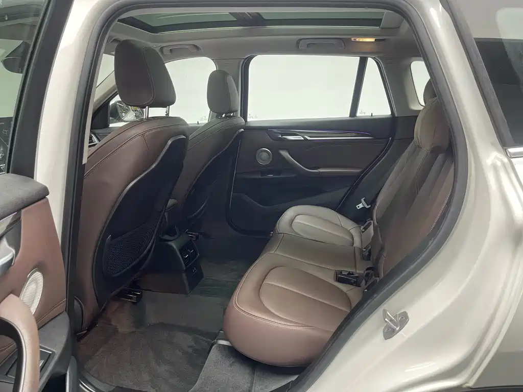 BMW X1 xDrive25Li Luxury Edition 2022