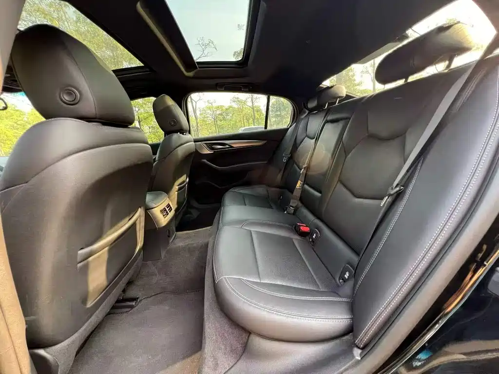 Cadillac CT5 2023 28T Luxury (Standard)