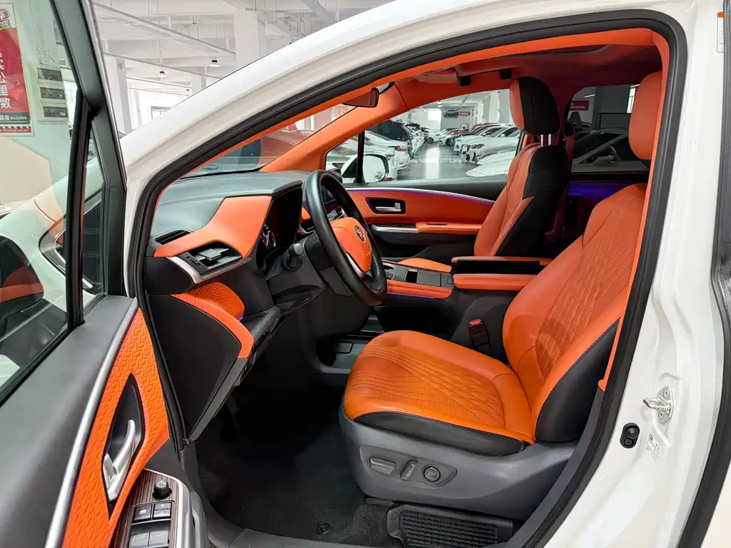 Gravita 2023 2.5L Hybrid Comfort Edition