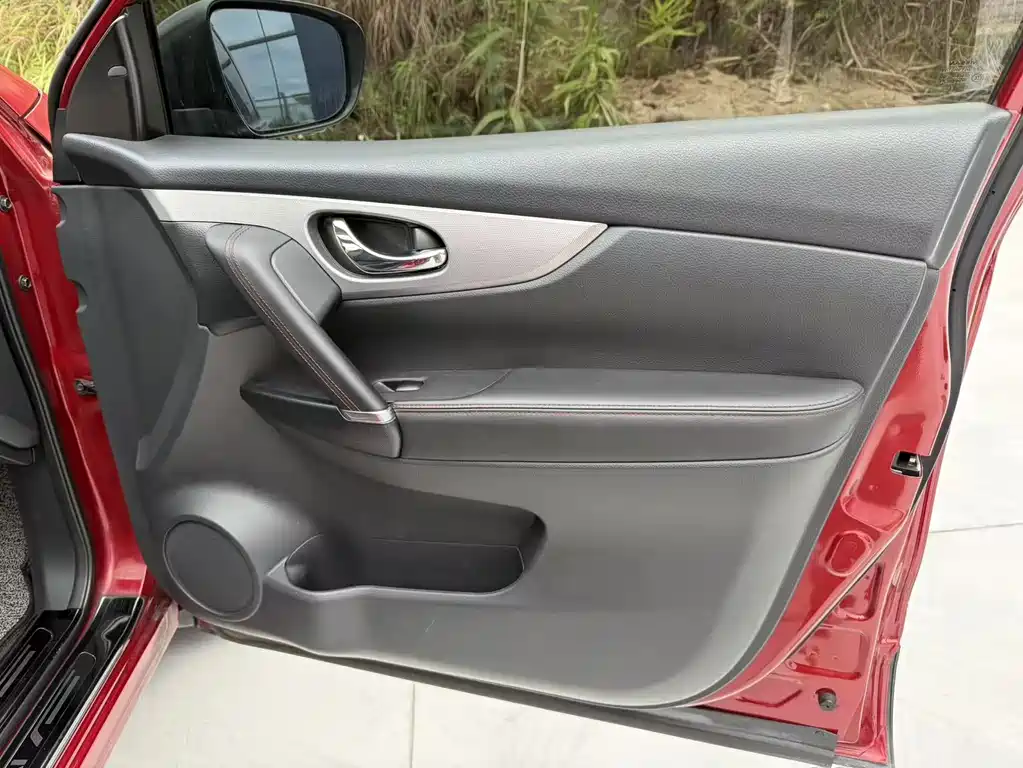Nissan Qashqai 2021 2.0L CVT Premium Edition