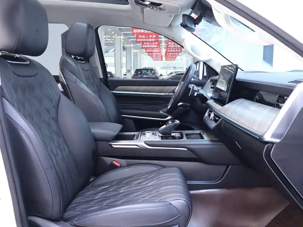 TANK 500 2022 Model Sport Edition 7-Seater
