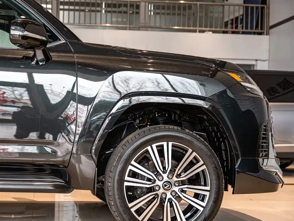 Lexus LX 2023 600 US Specification