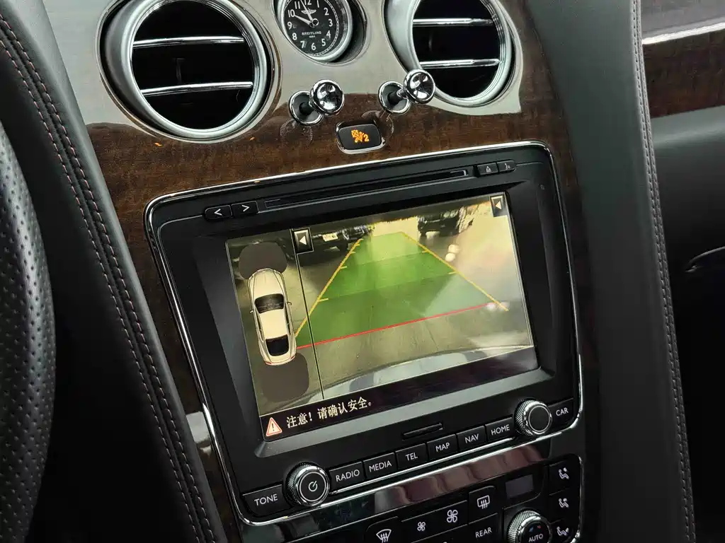 Audi A8 2014 model 4.0T GT V8 S standard edition