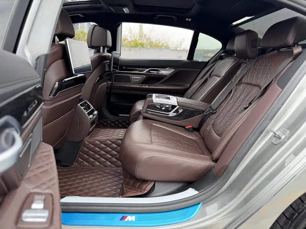 BMW 7 Series 2021 740Li Excellence Edition M Sport Package