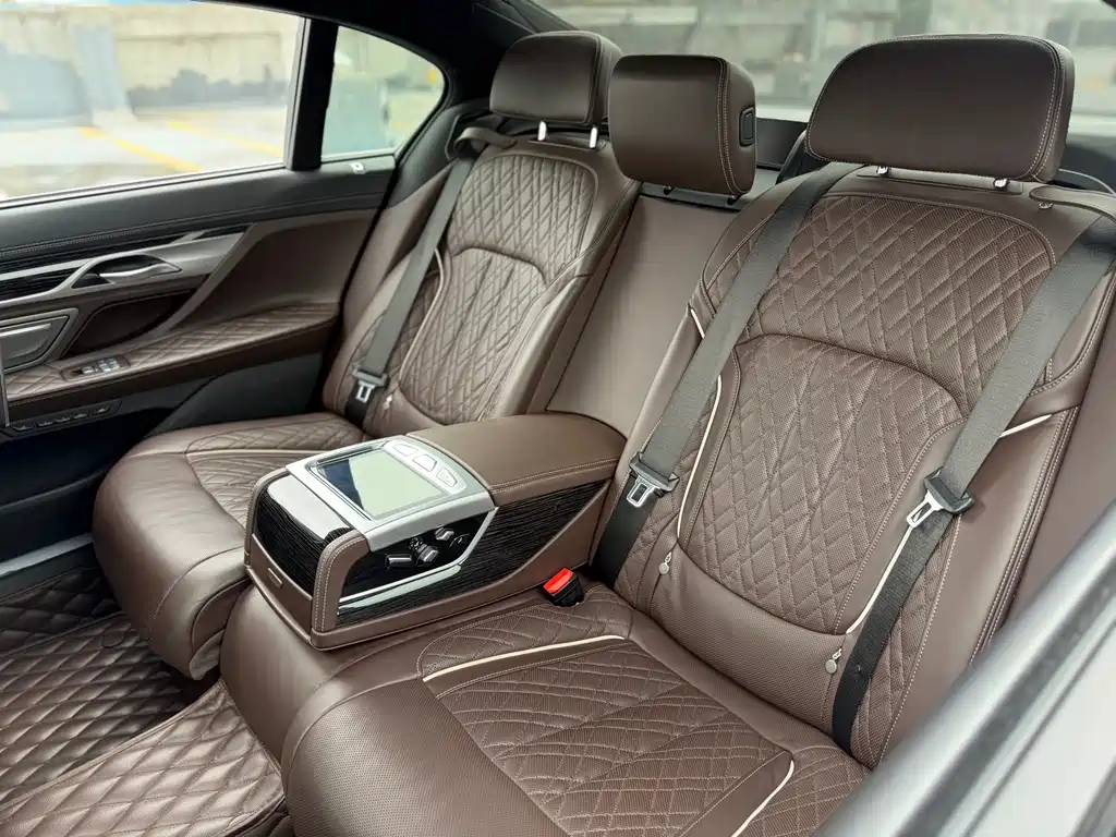 BMW 7 Series 2021 740Li Excellence Edition M Sport Package