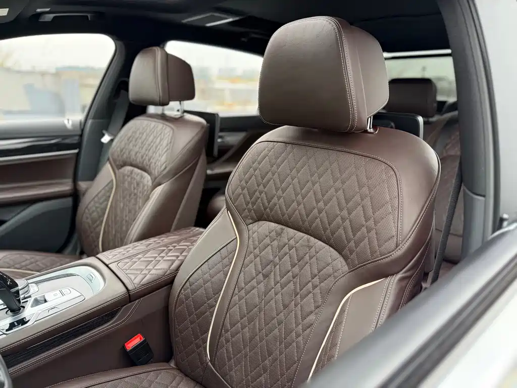 BMW 7 Series 2021 740Li Excellence Edition M Sport Package