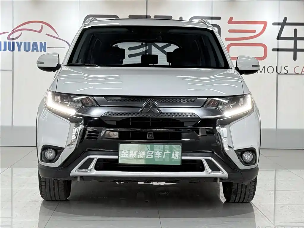 Outlander 2020 2.4L 4WD Premium 5-seat