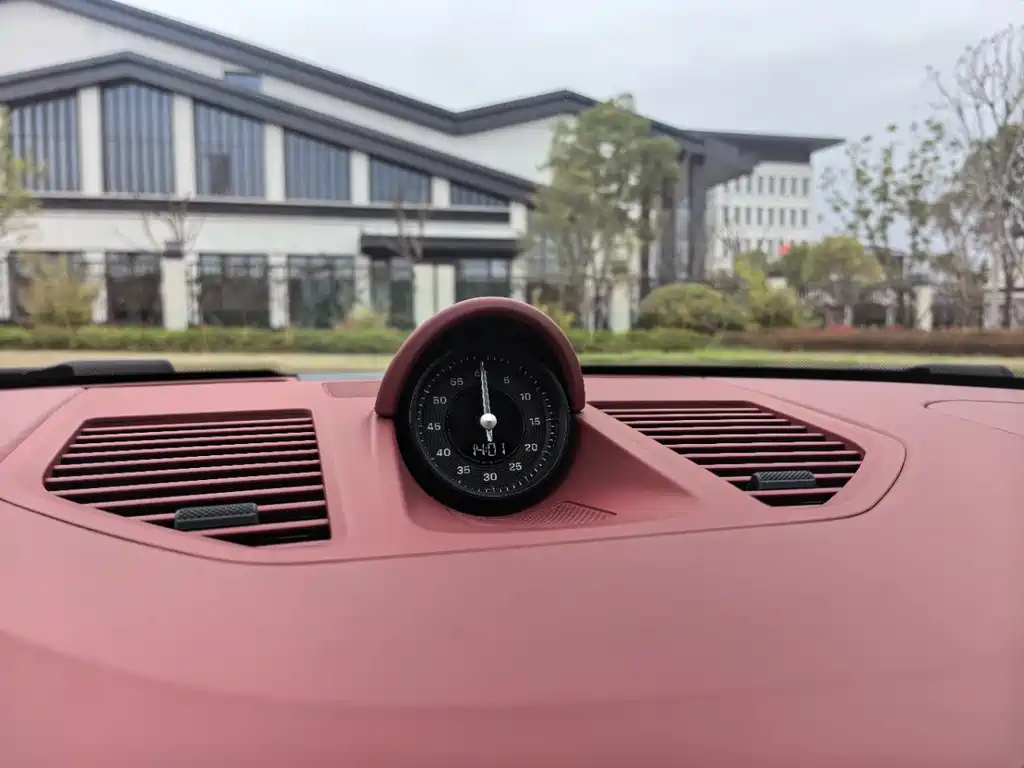 Porsche 911 2025 Carrera 3.0T