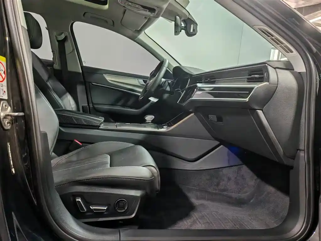 Audi A6L 2024 45 TFSI Prestige Edition