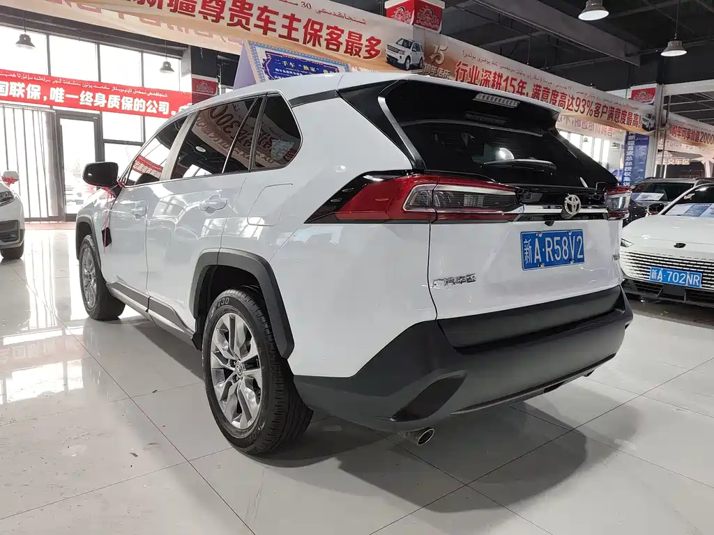 Velaranda 2023 2.0L CVT Two-Wheel Drive Leading Edition
