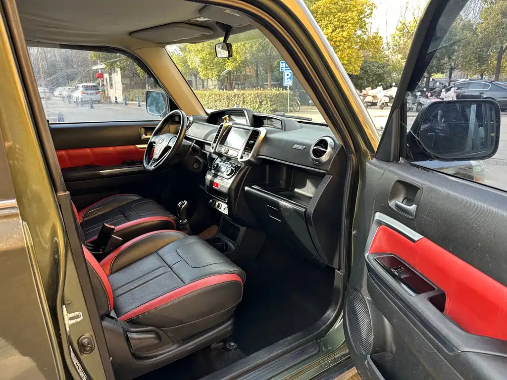 Changcheng M2 2014 Model 1.5L Manual Urban Edition